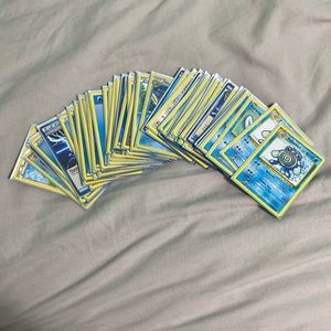 Pokémon Trading Card Game - 60 Sleeved Cards Water-Type Battle Deck